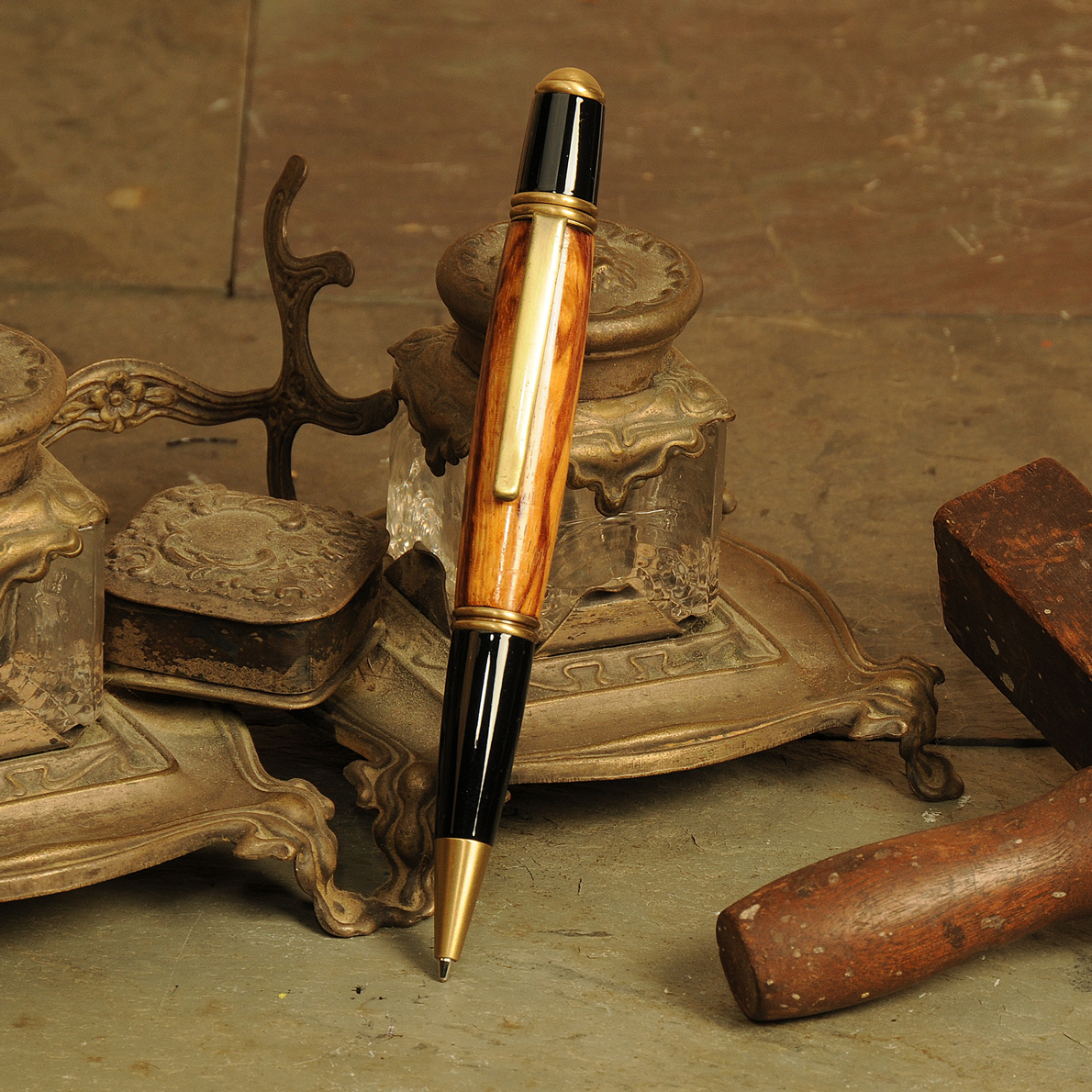 Gatsby Antique Brass Twist Pen Kit at Penn State Industries